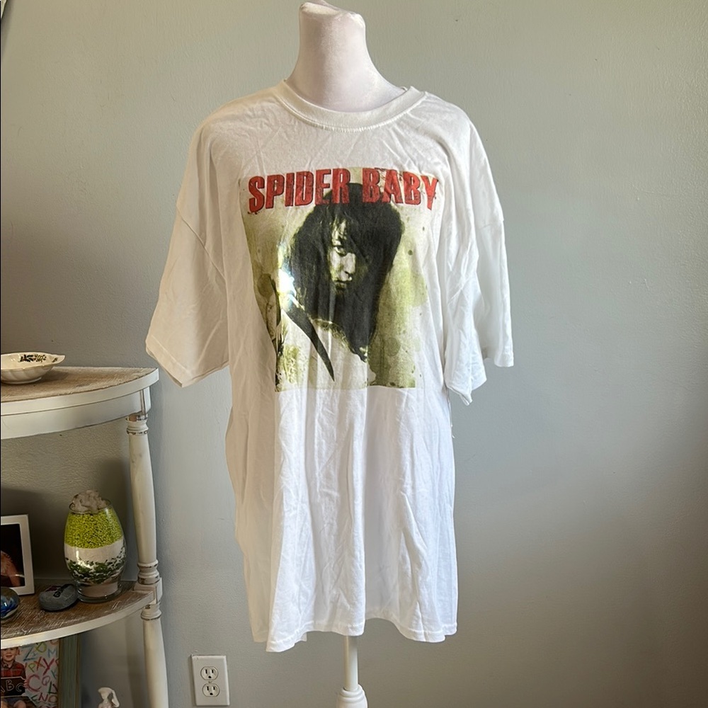 Spider Baby White Graphic T-Shirt - Size XL NWT